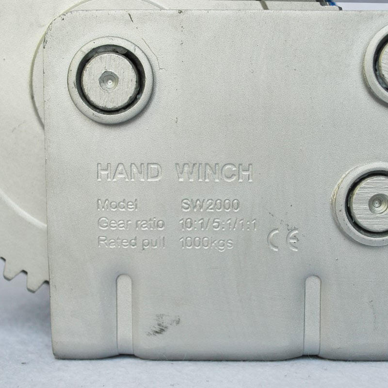 door configuration hand manual winch Snowaves Mechanical