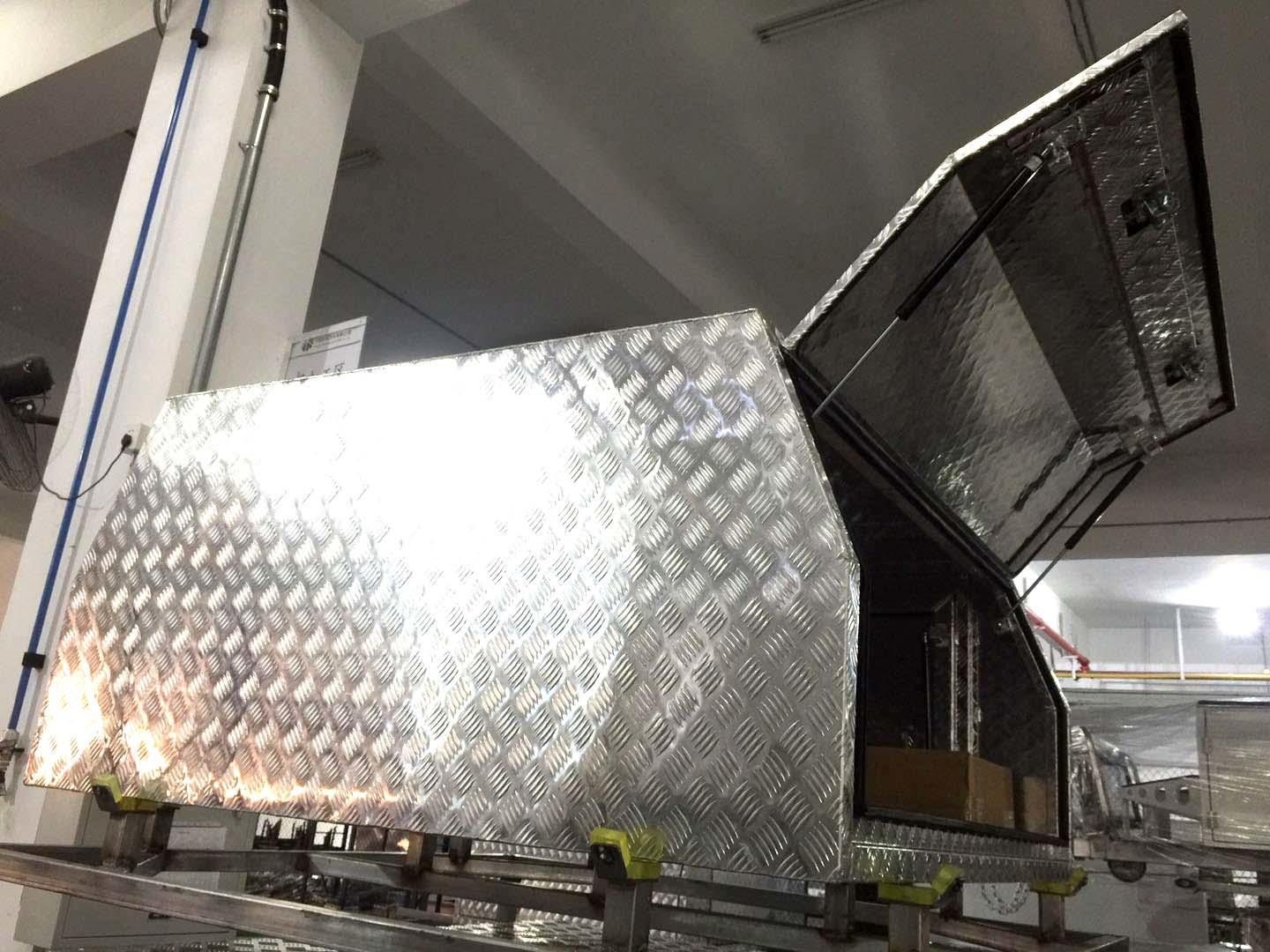 Snowaves Mechanical aluminium custom aluminum tool boxes company for boat